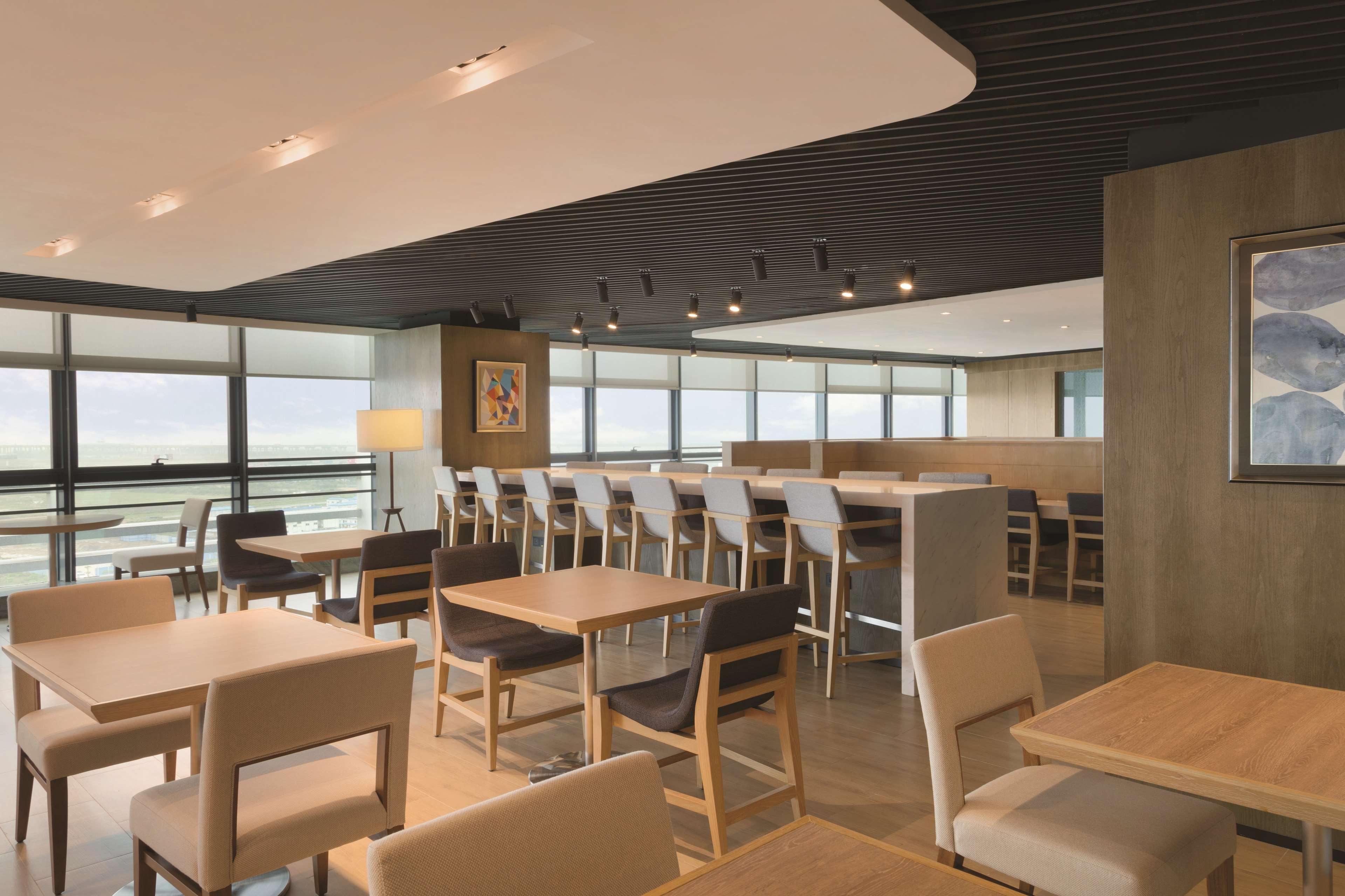 Hyatt Place Shenzhen Airport Экстерьер фото