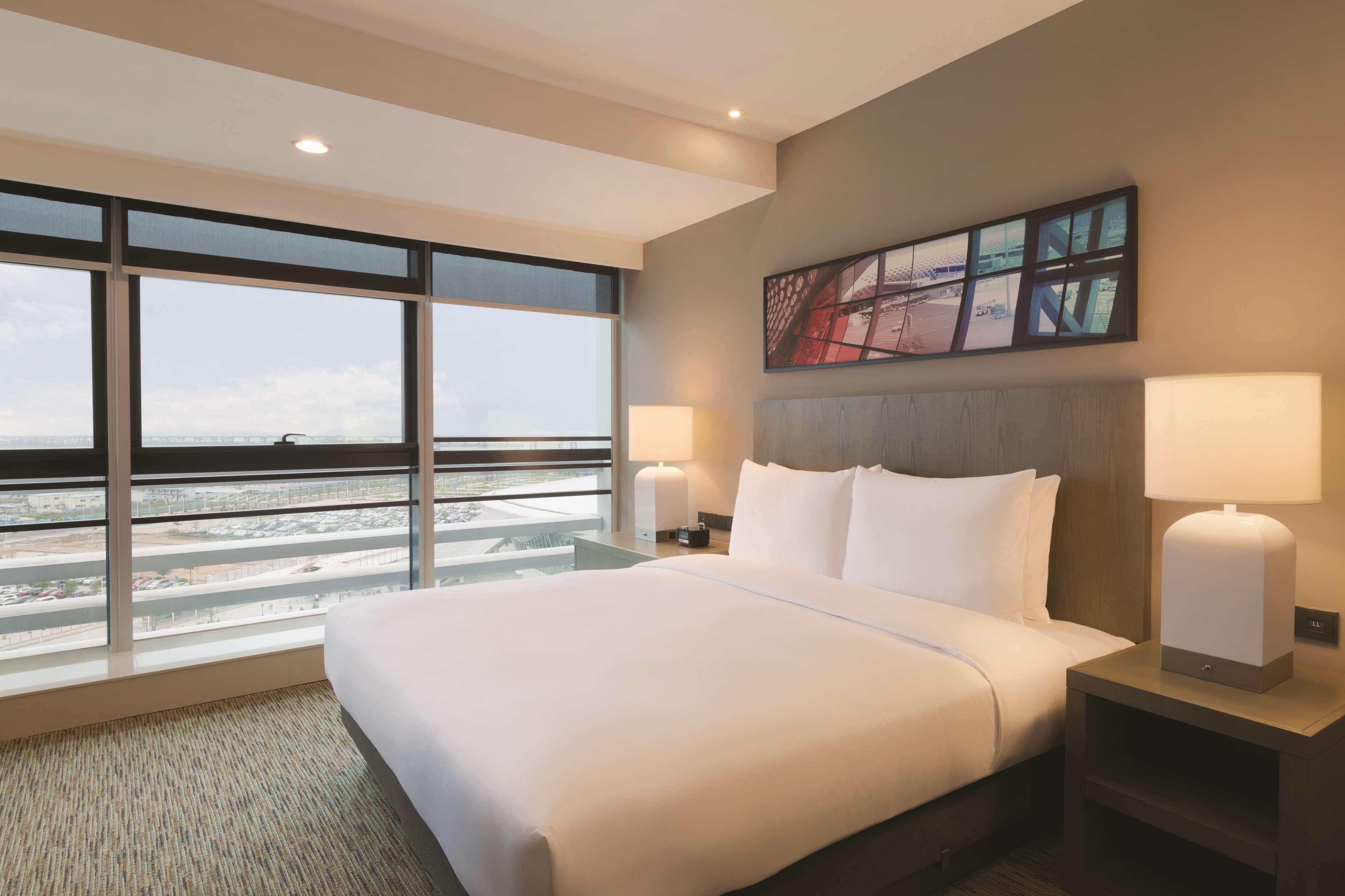 Hyatt Place Shenzhen Airport Экстерьер фото