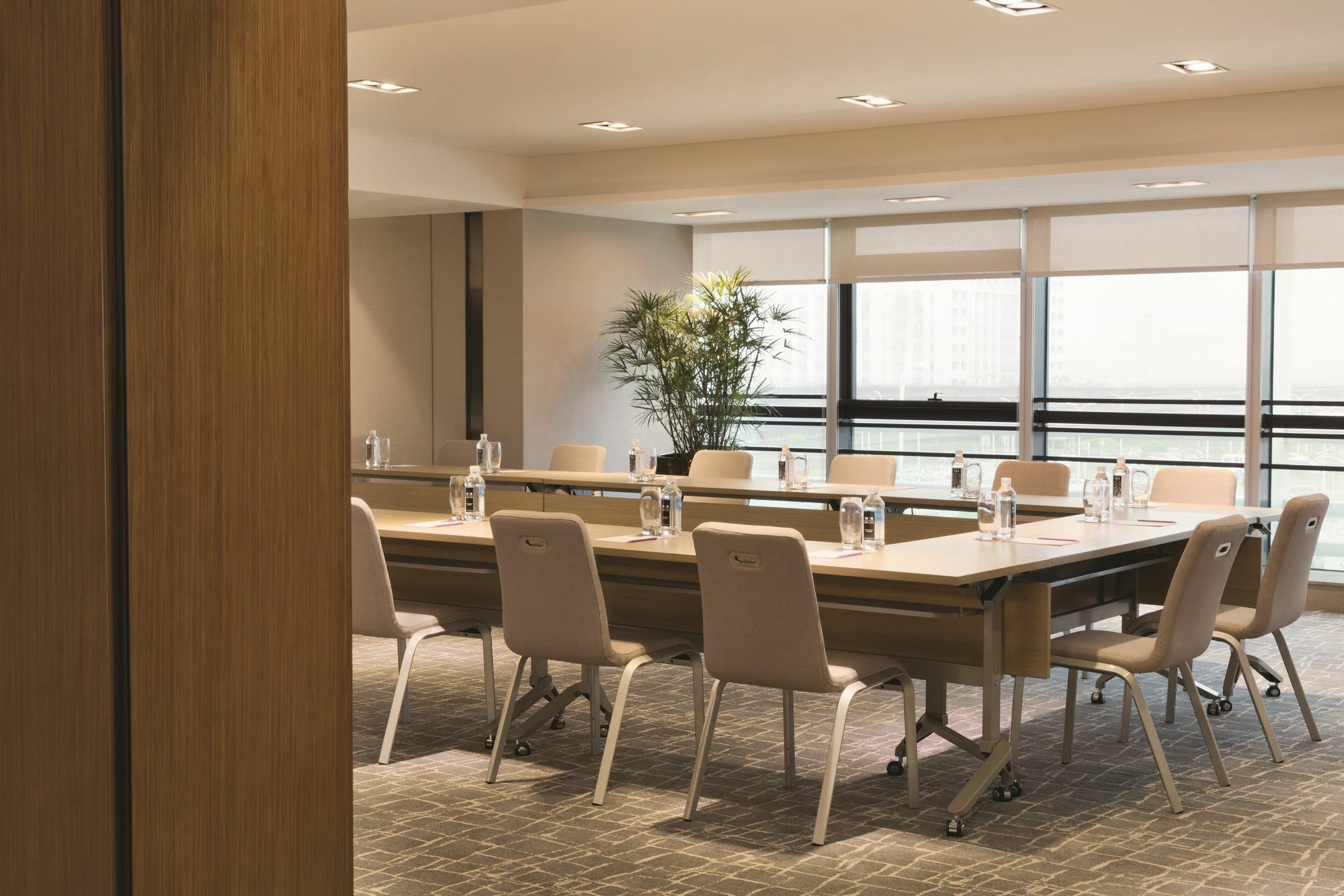 Hyatt Place Shenzhen Airport Экстерьер фото