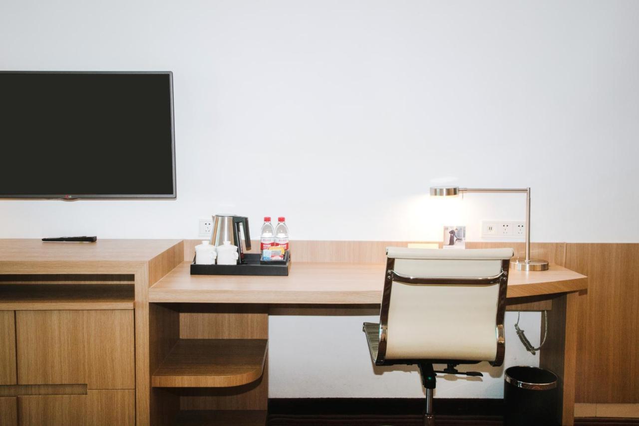Hyatt Place Shenzhen Airport Экстерьер фото